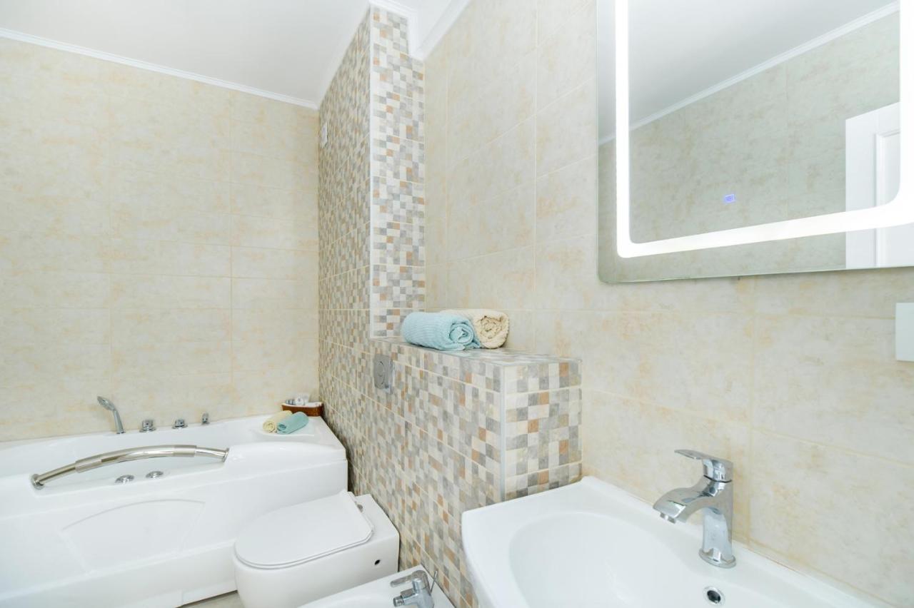 Mira Residence Apart & Penthouse Navodari Bagian luar foto
