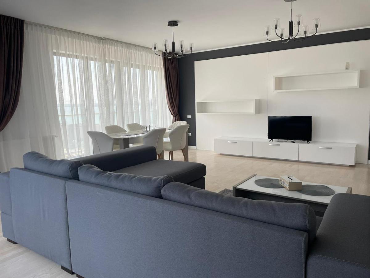 Mira Residence Apart & Penthouse Navodari Bagian luar foto