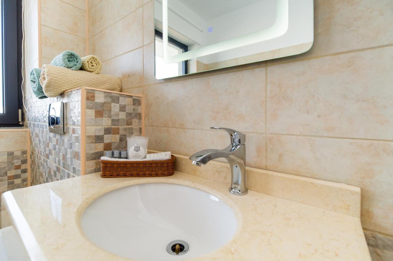 Mira Residence Apart & Penthouse Navodari Bagian luar foto