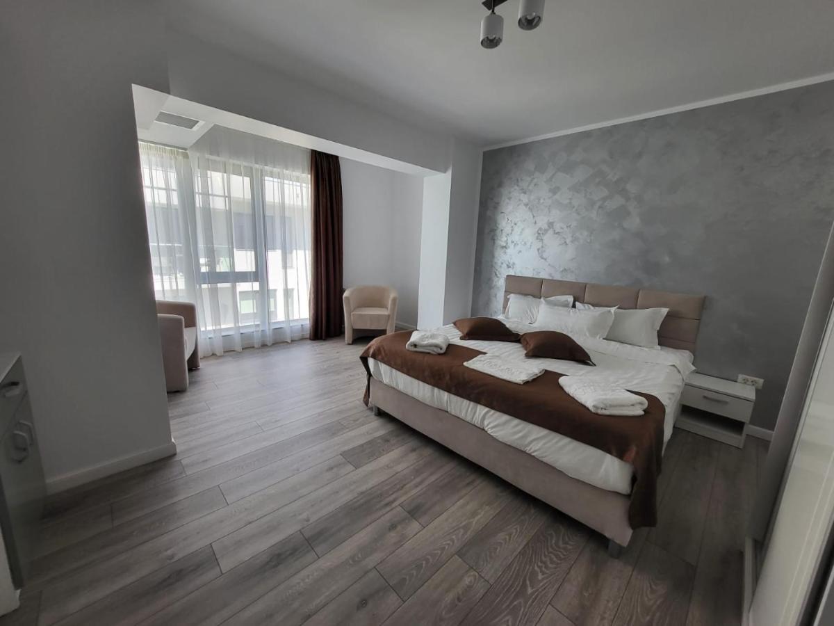 Mira Residence Apart & Penthouse Navodari Bagian luar foto