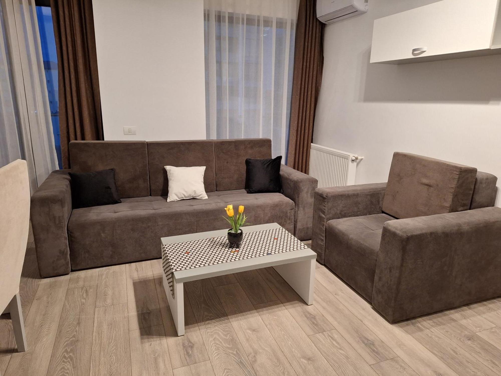 Mira Residence Apart & Penthouse Navodari Bagian luar foto